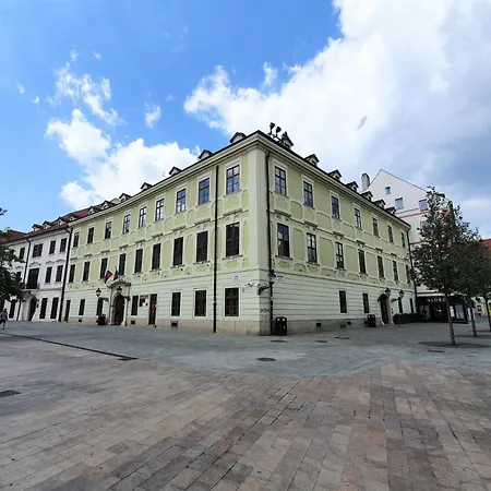 Zoe - Old Town Bratislava