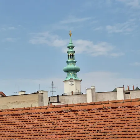 Zoe - Old Town Apartment *